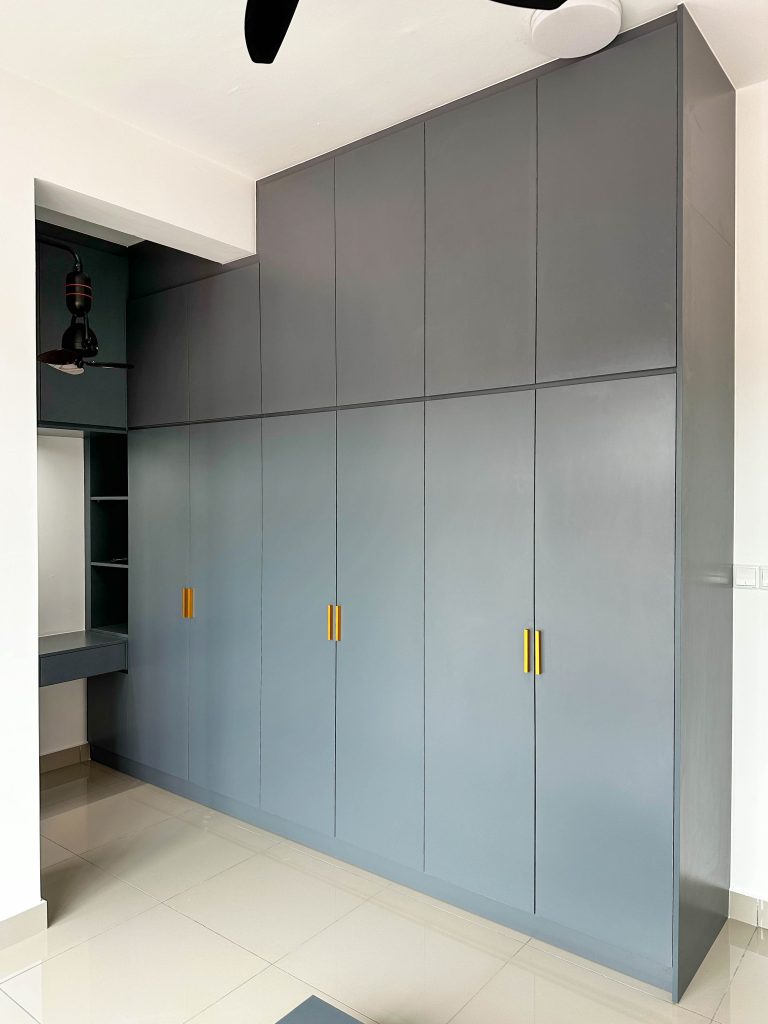 Wardrobe at V Residensi 5