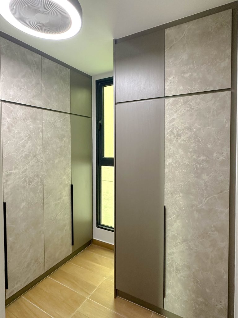 Wardrobe at Hillcrest Height