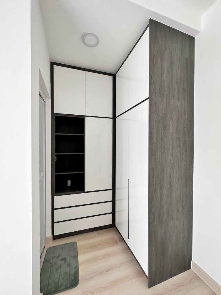 Wardrobe at V Residensi 5