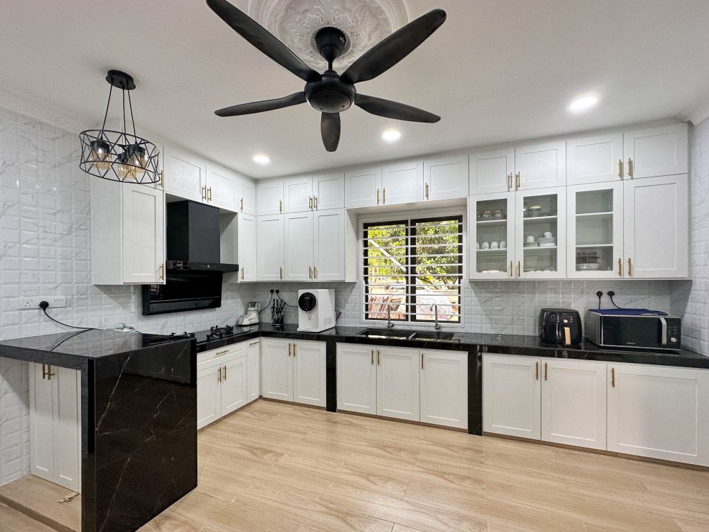 Discover the Latest Trends for Kitchen Cabinet Design in 2024