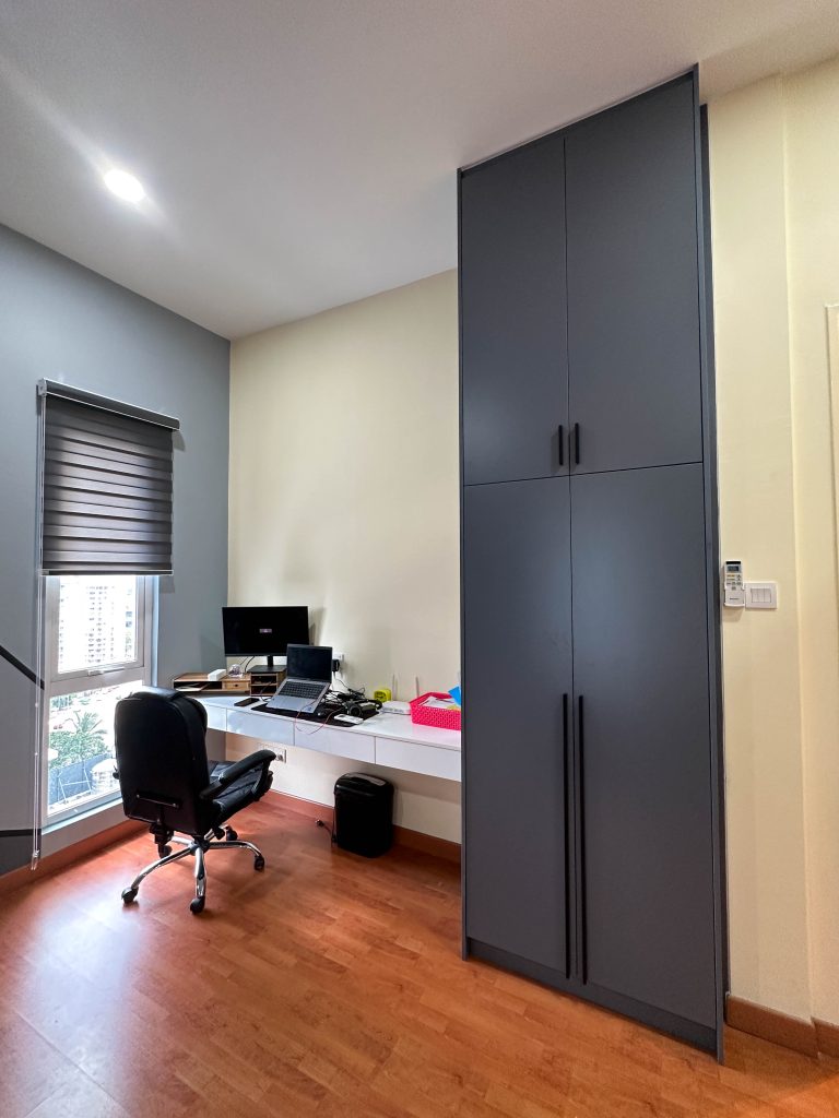 Study Table at The Park Residence