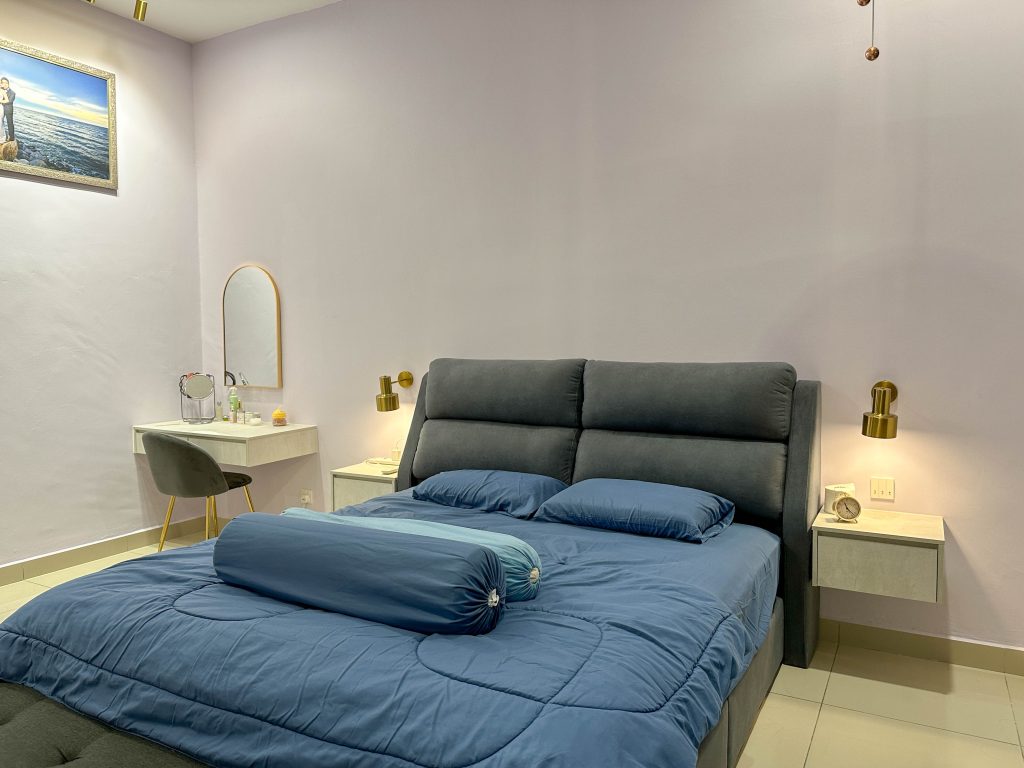 Bedroom Design at Goodview Residence