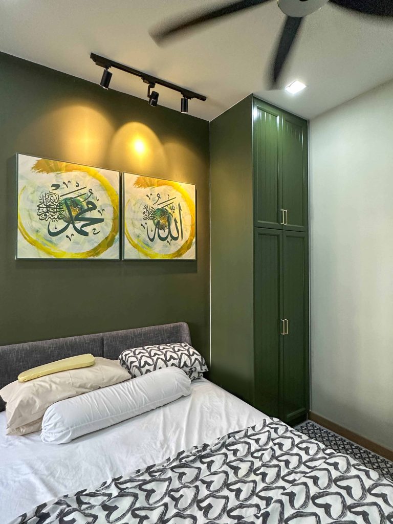 Wardrobe at Panglima Garang