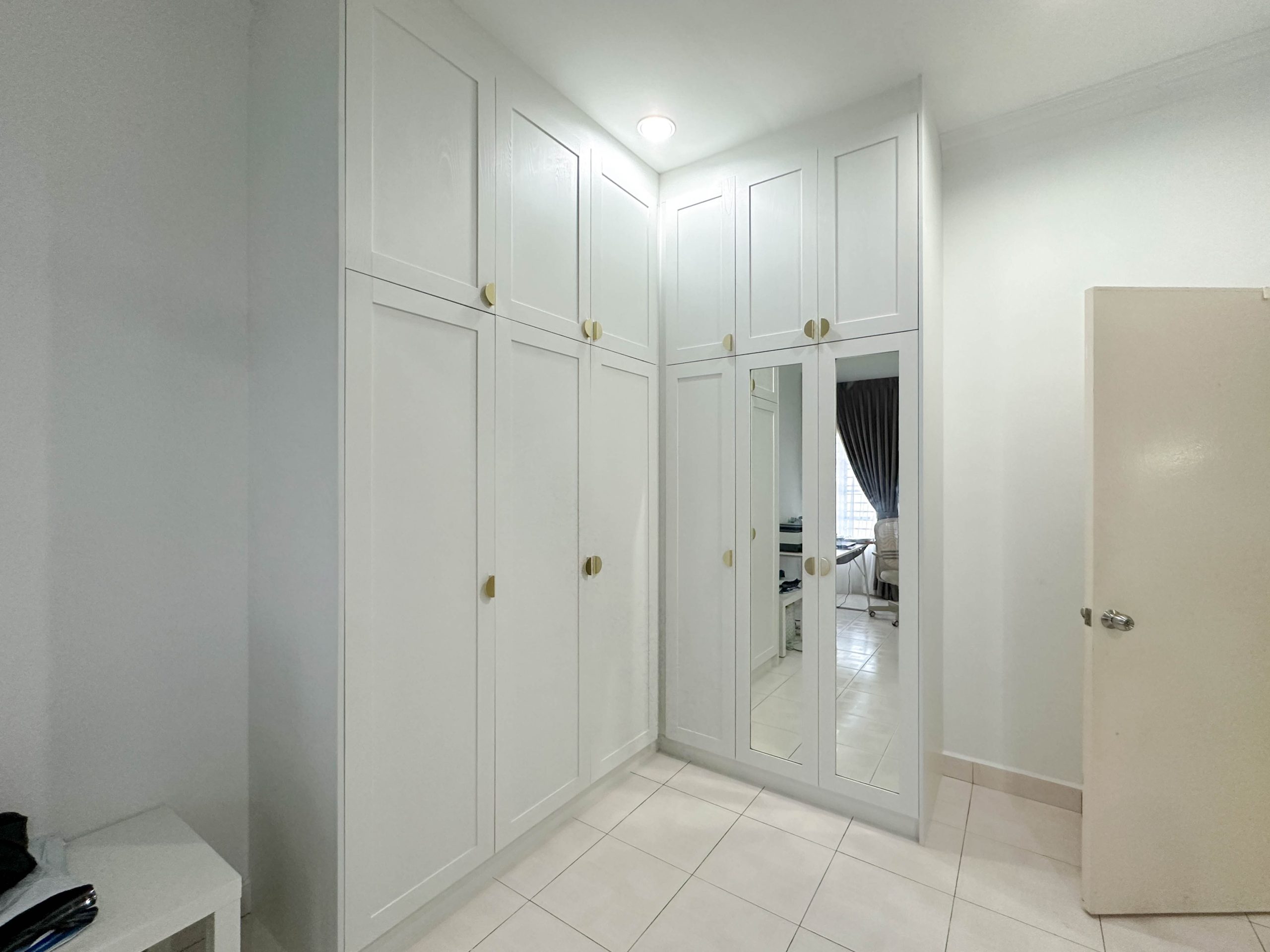 Wardrobe at Taman Puncak Saujana