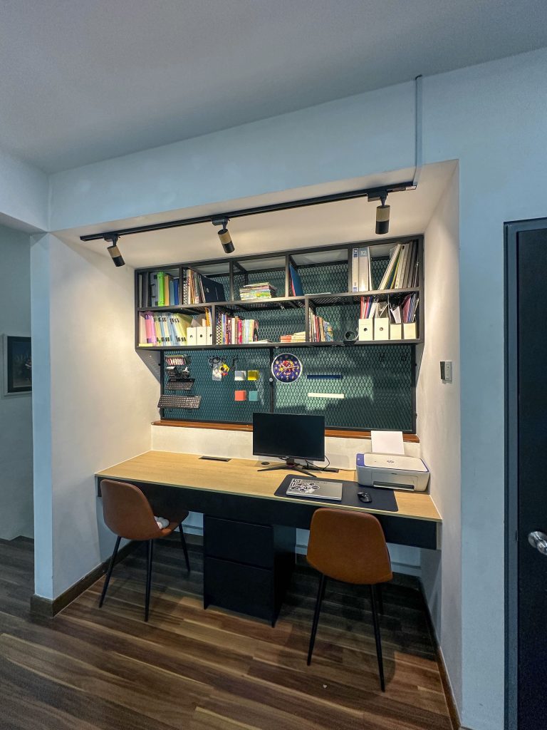 Study Table at Bandar Seri Putra