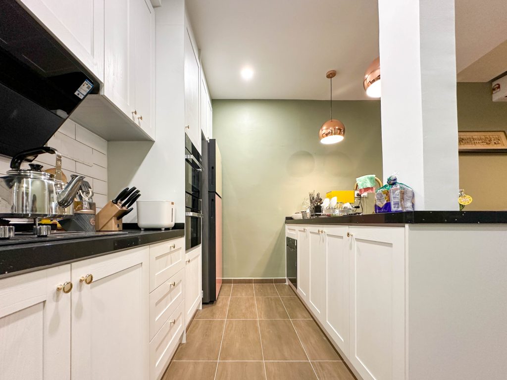 Kitchen Cabinet at Anggerik Eria