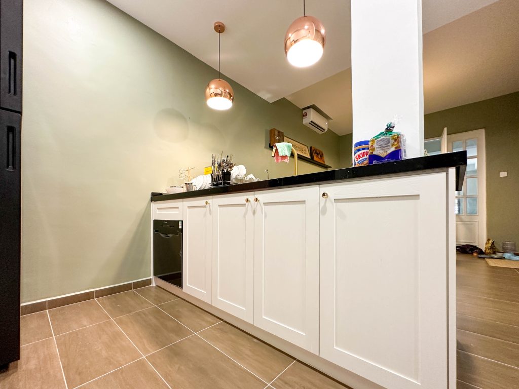 Kitchen Cabinet at Anggerik Eria