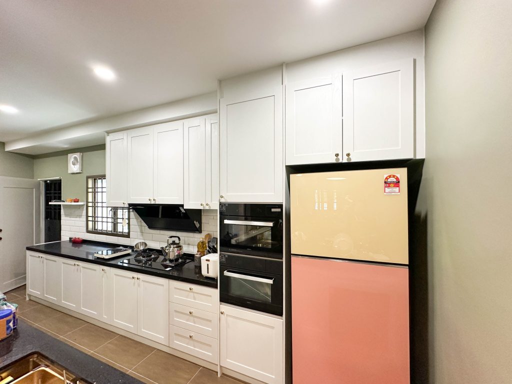 Kitchen Cabinet at Anggerik Eria