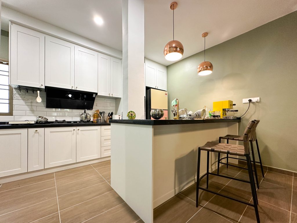 Kitchen Cabinet at Anggerik Eria