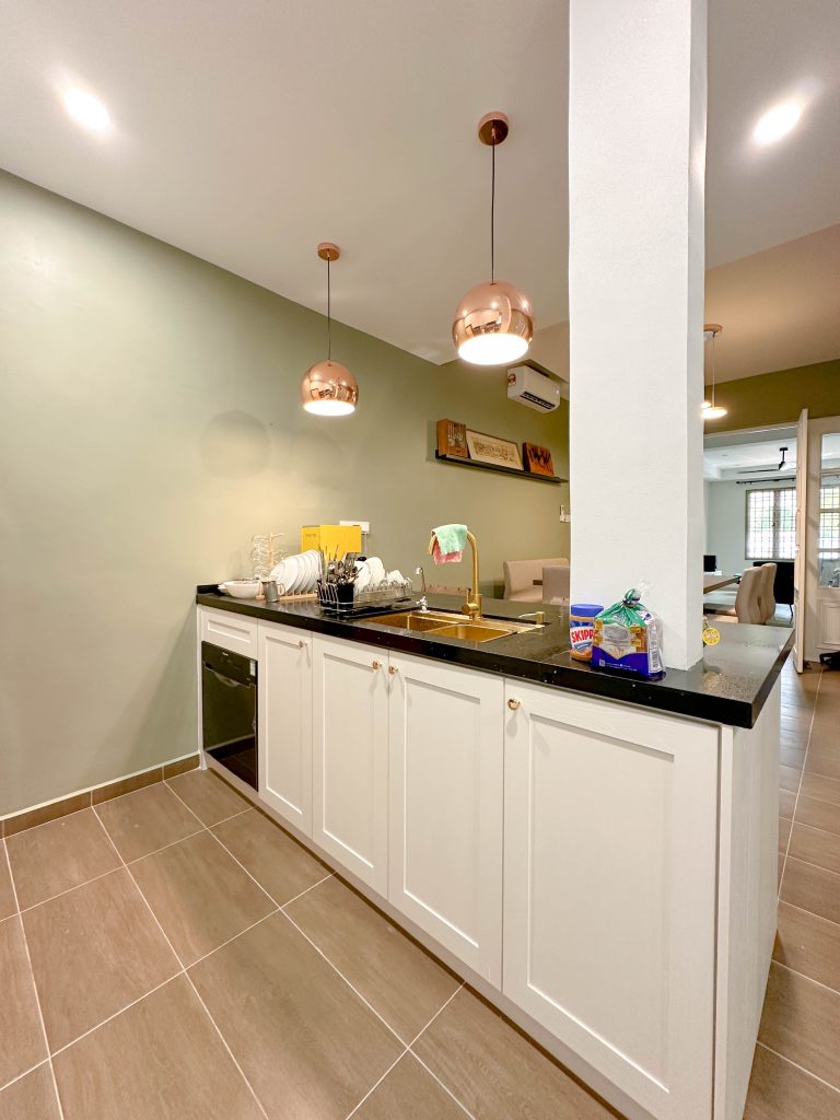 Kitchen Cabinet at Anggerik Eria