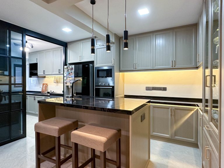 Aluminum Kitchen Cabinet at Melawati