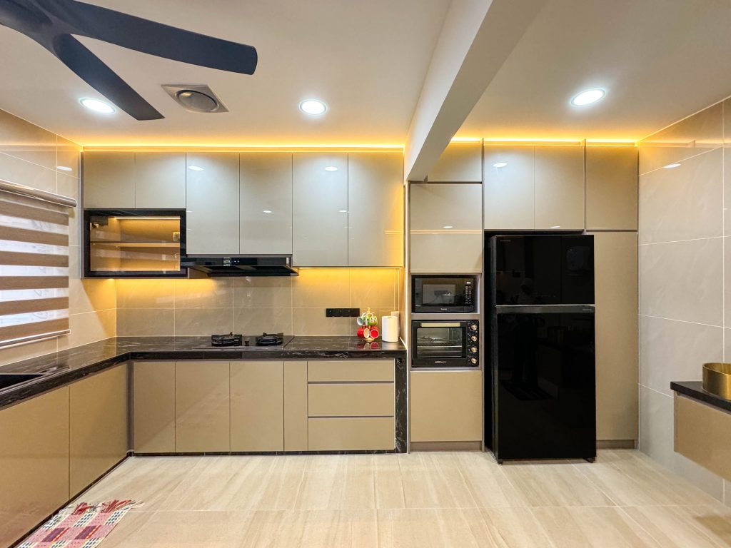 Kitchen Cabinet at Taman Sutera Kajang