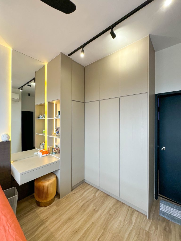 Wardrobe at Setia Seraya Residences