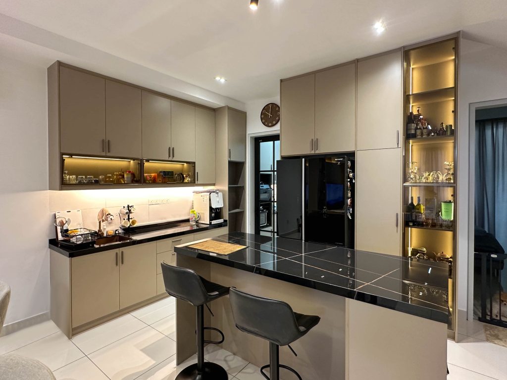 Kitchen Cabinet at Taman Puchong Legenda