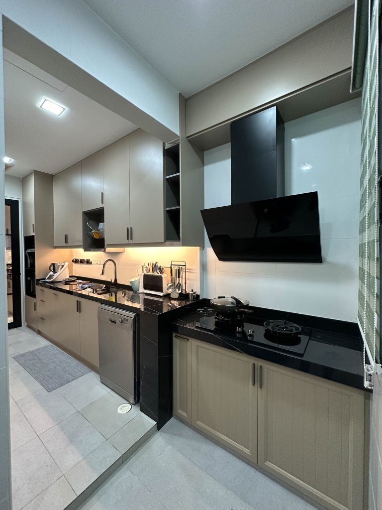 Kitchen Cabinet at Taman Puchong Legenda