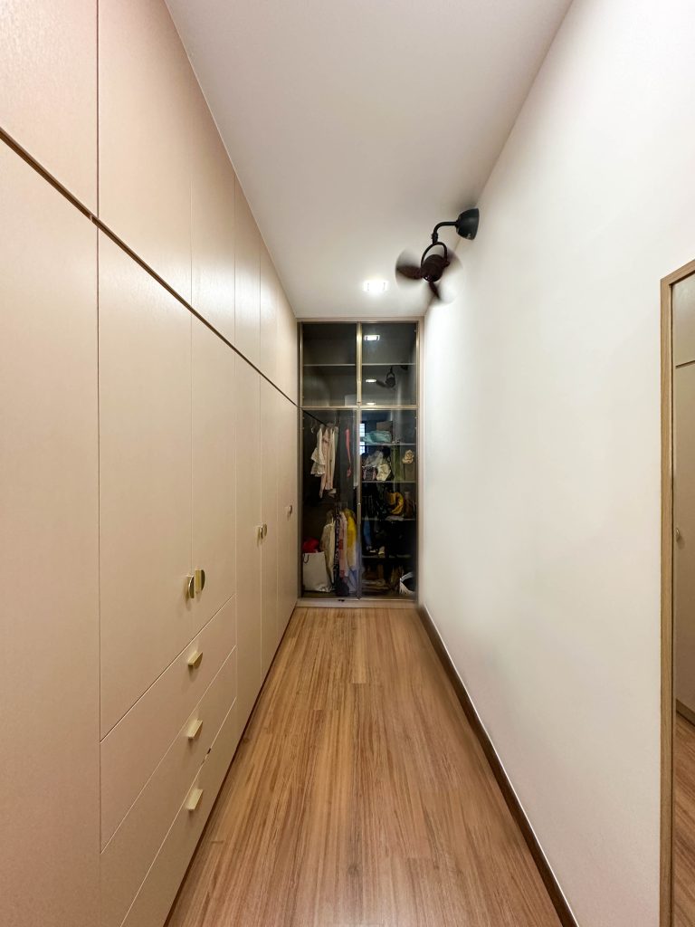 Wardrobe at Taman Puchong Legenda