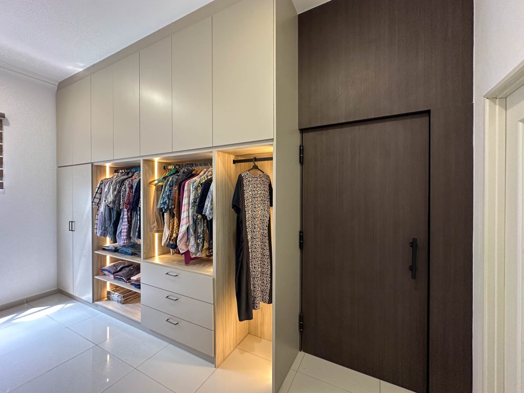 Wardrobe at Alamsari Kajang