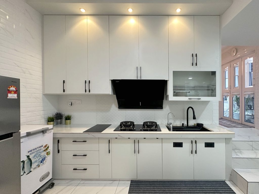 Kitchen Cabinet at Desa Kolej Nilai