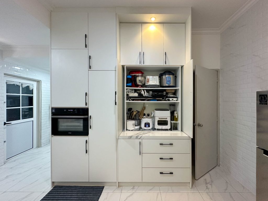 Kitchen Cabinet at Desa Kolej Nilai