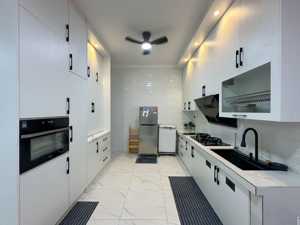 Kitchen Cabinet at Desa Kolej Nilai