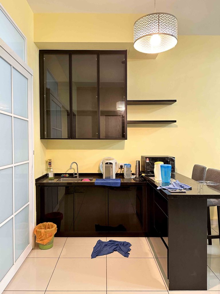 Kitchen Cabinet at Eco Majestic 8