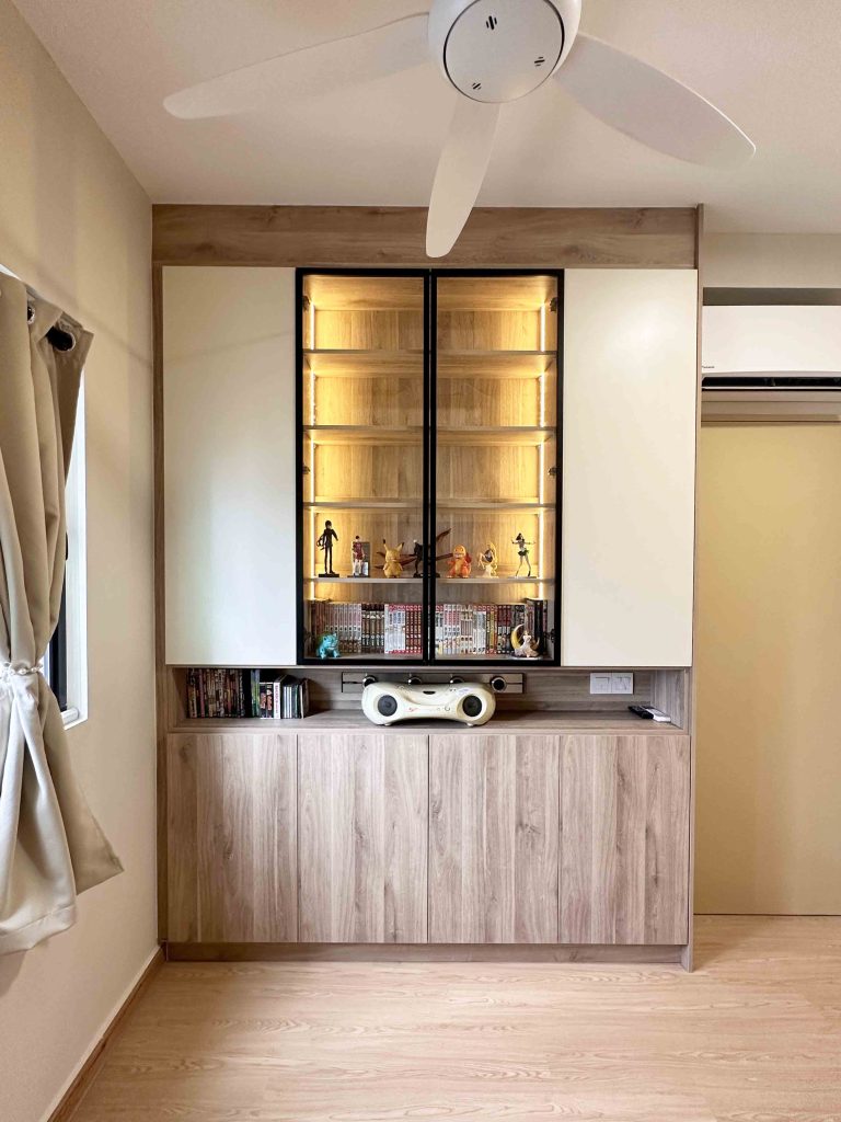 display cabinet at Huni Residence