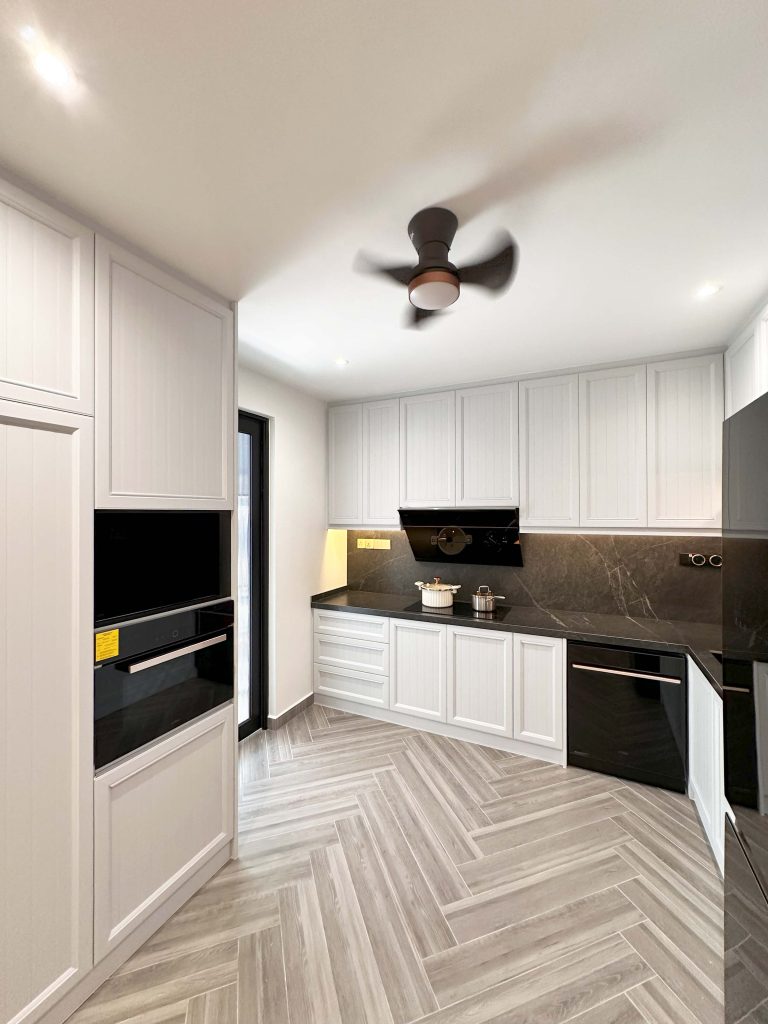 Kitchen Cabinet at Setia Utama 4
