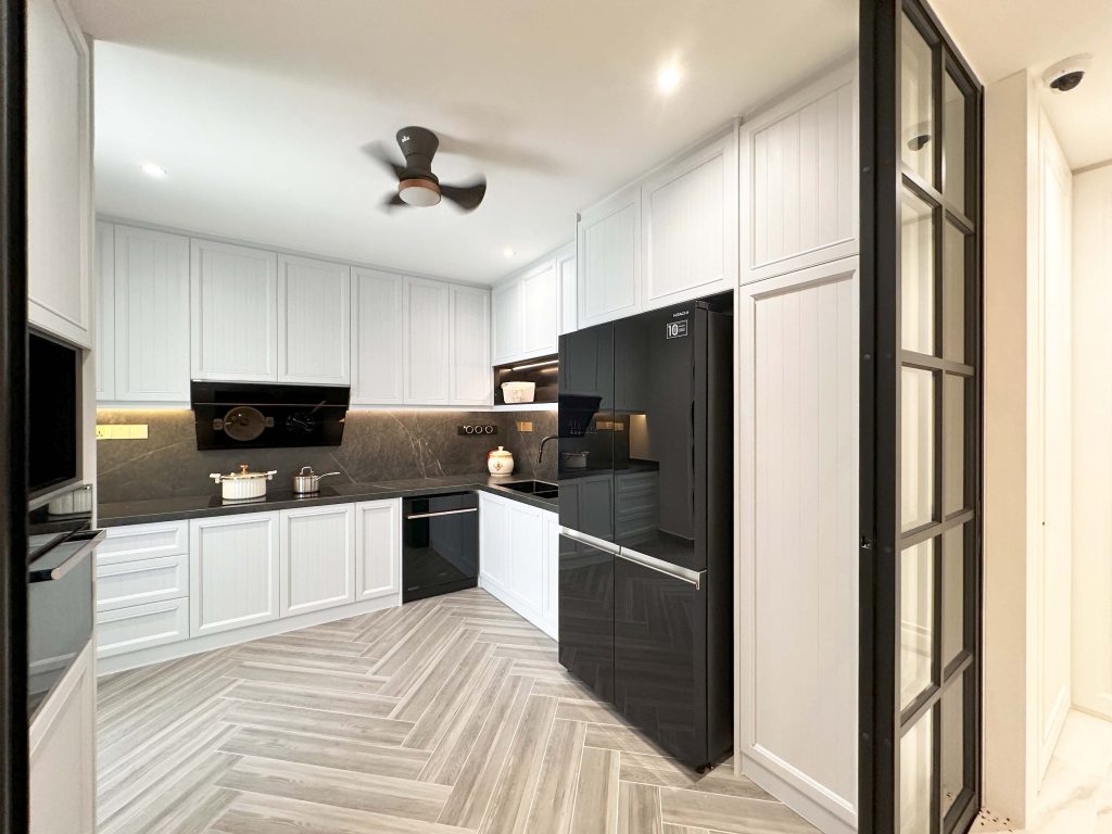 Kitchen Cabinet at Setia Utama 4