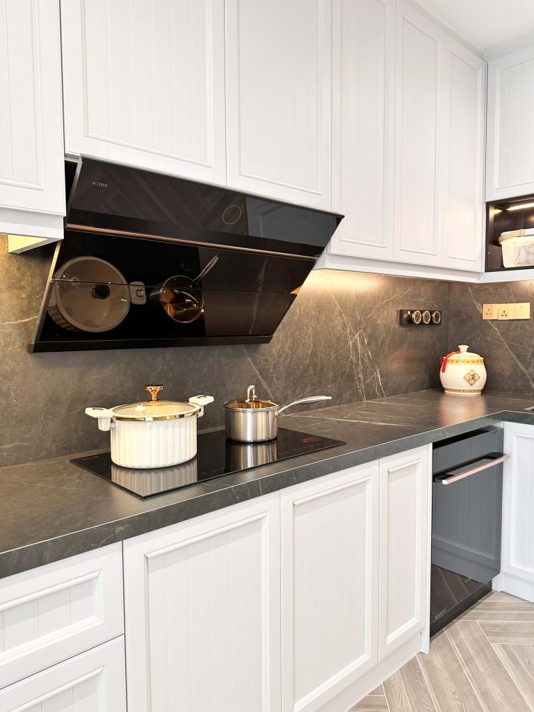 Kitchen Cabinet at Setia Utama 4