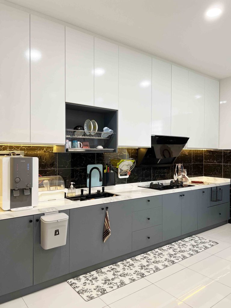 Kitchen Cabinet at eco forest