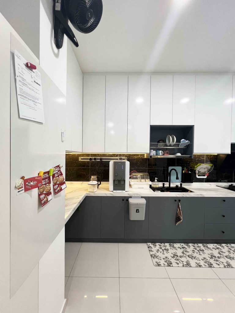 Kitchen Cabinet at eco forest