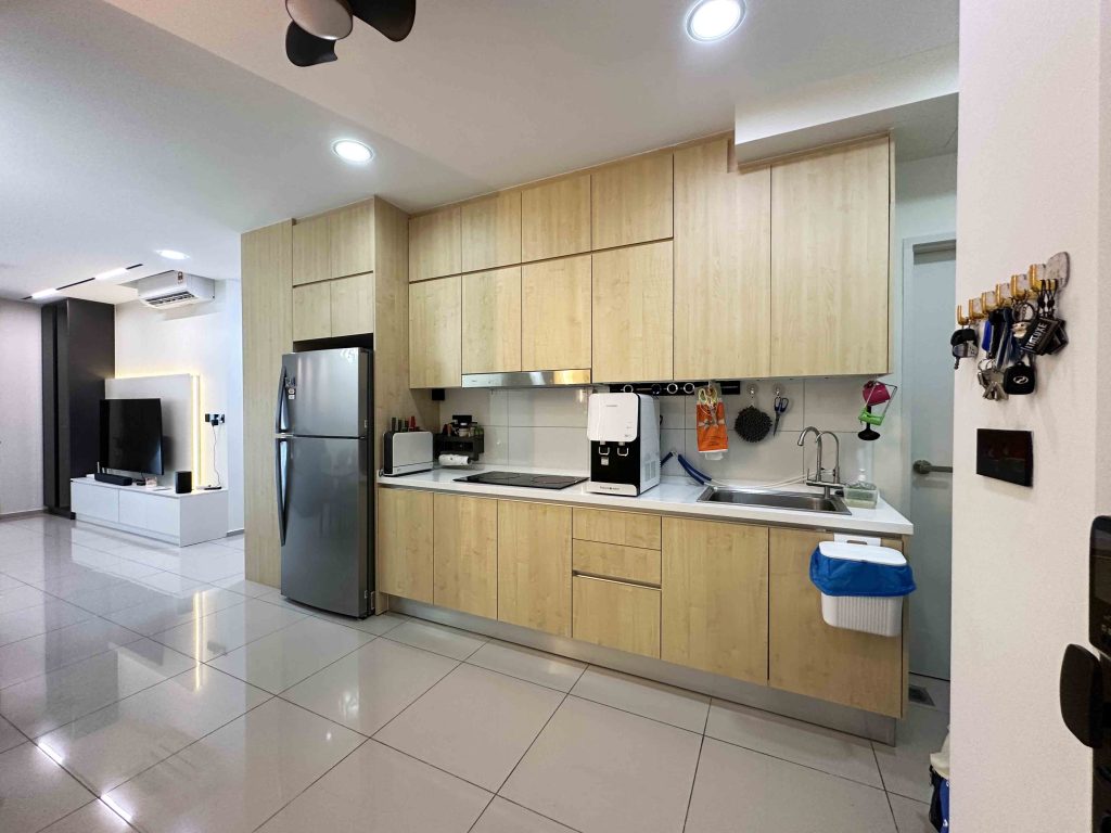 Kitchen Cabinet at Gravit 8 @ Klang South