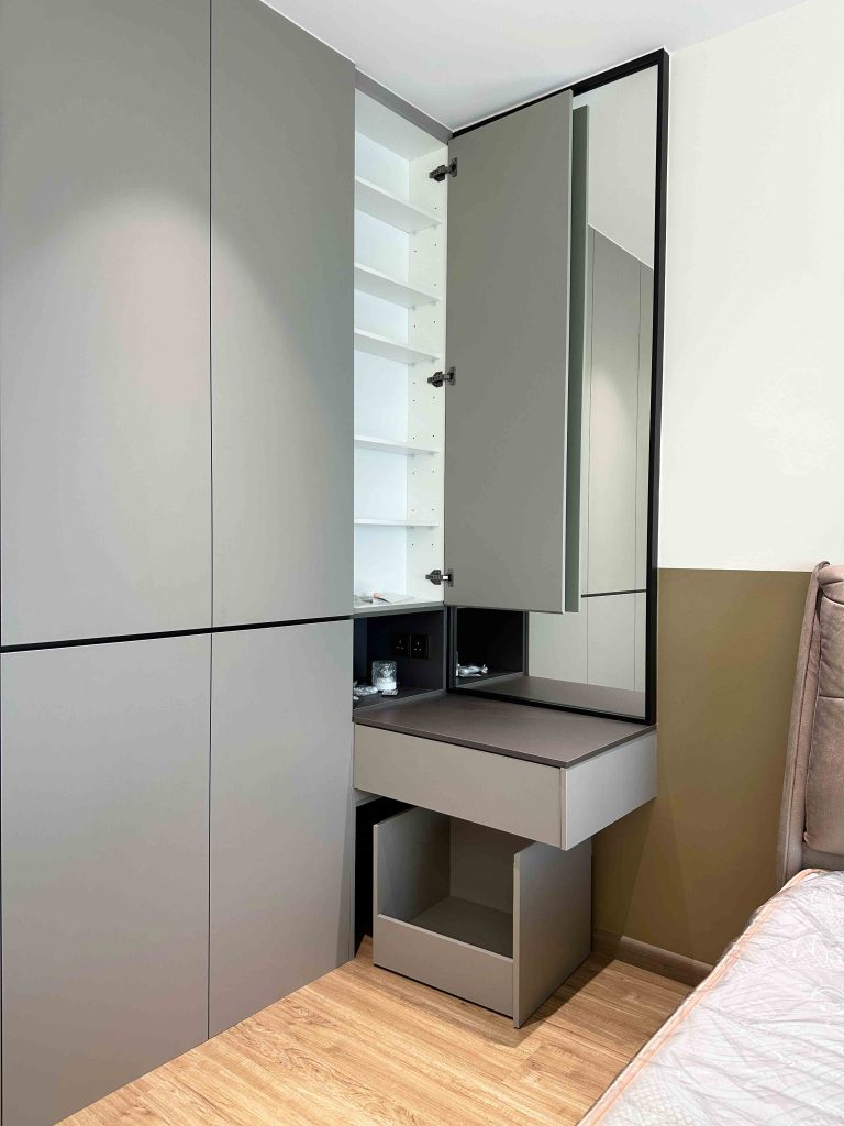 Dressing Table at Gravit 8 @ Klang South