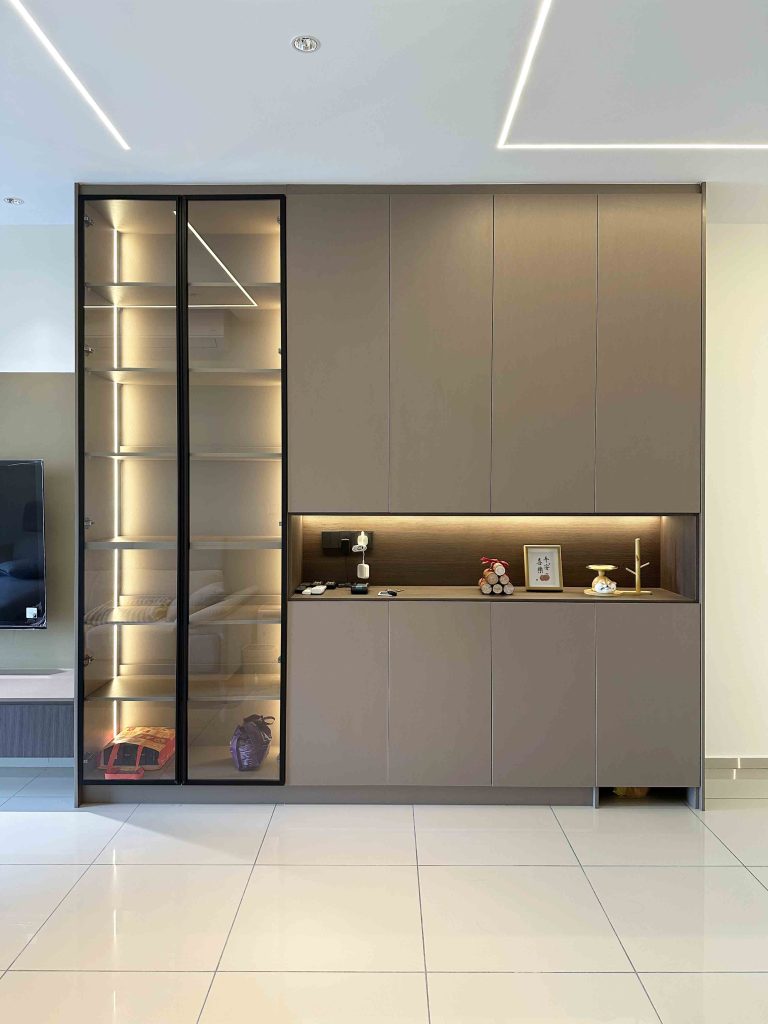 Display cabinet at Gravit 8 @ Klang South