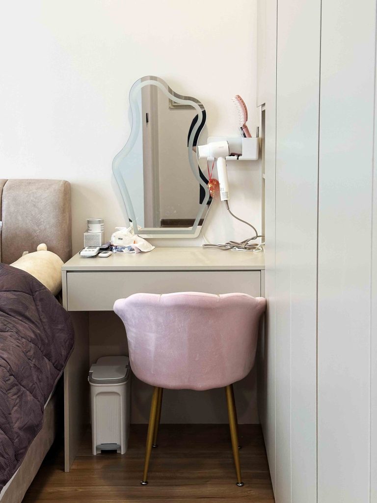 Dressing Table at Gravit 8 @ Klang South