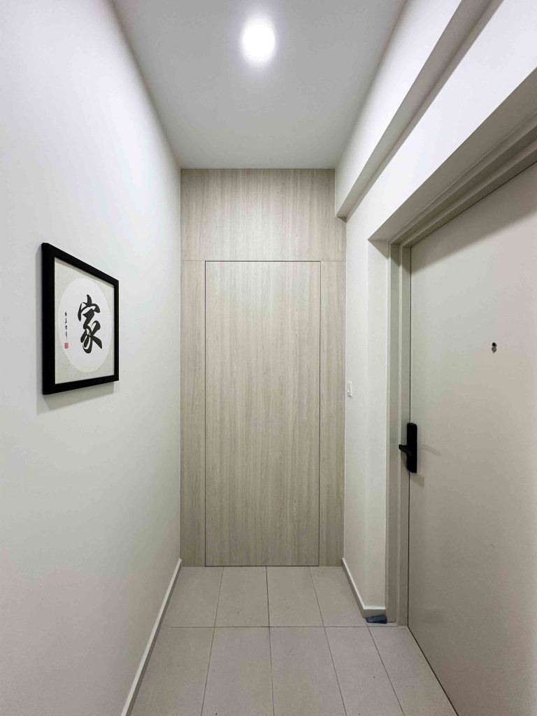 Hidden Door at Gravit 8