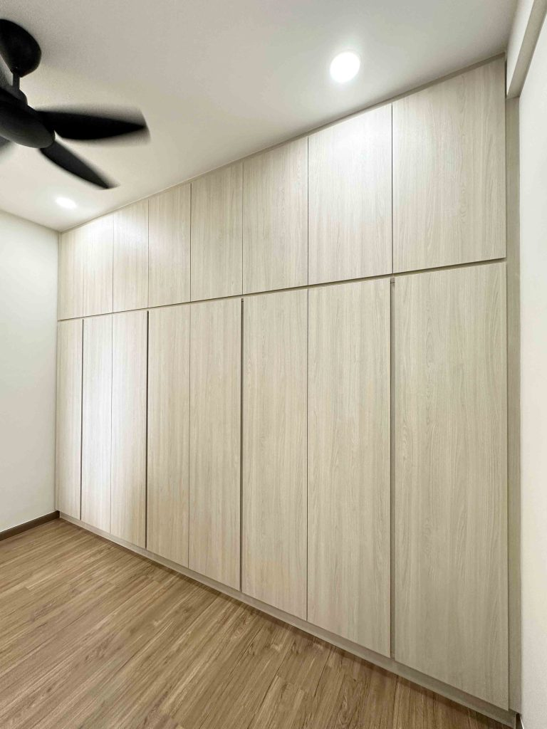 natural wood veneer modern wardrobe