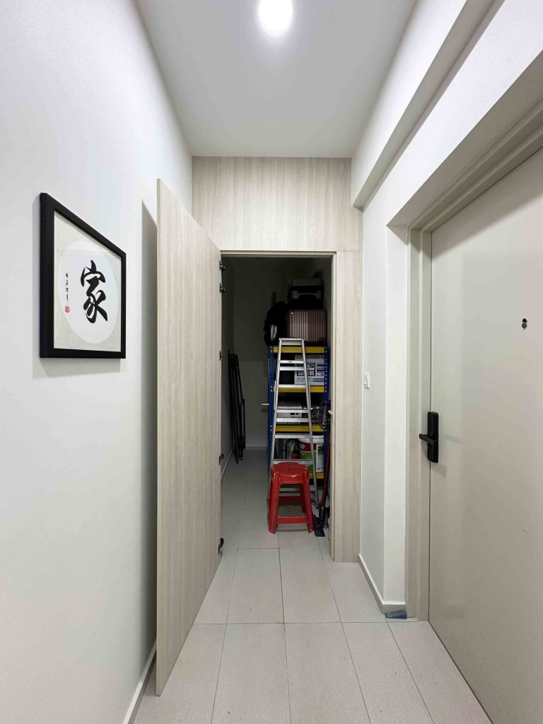 Hidden Door at Gravit 8