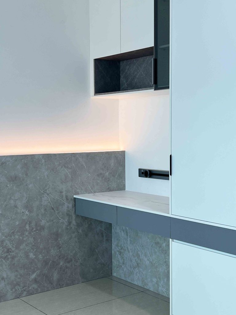 Study Table at Seksyen U17 @ Shah Alam