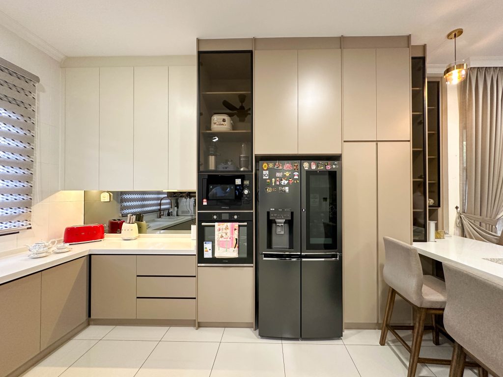 Top 5 Advantages of Built-in Furniture for Modern Living