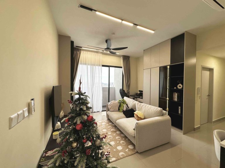Living Room at Panorama Residences