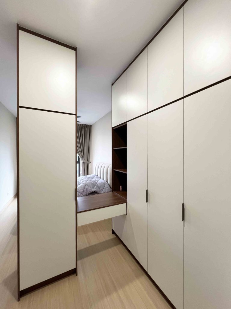 Wardrobe at Kuchai Sentral