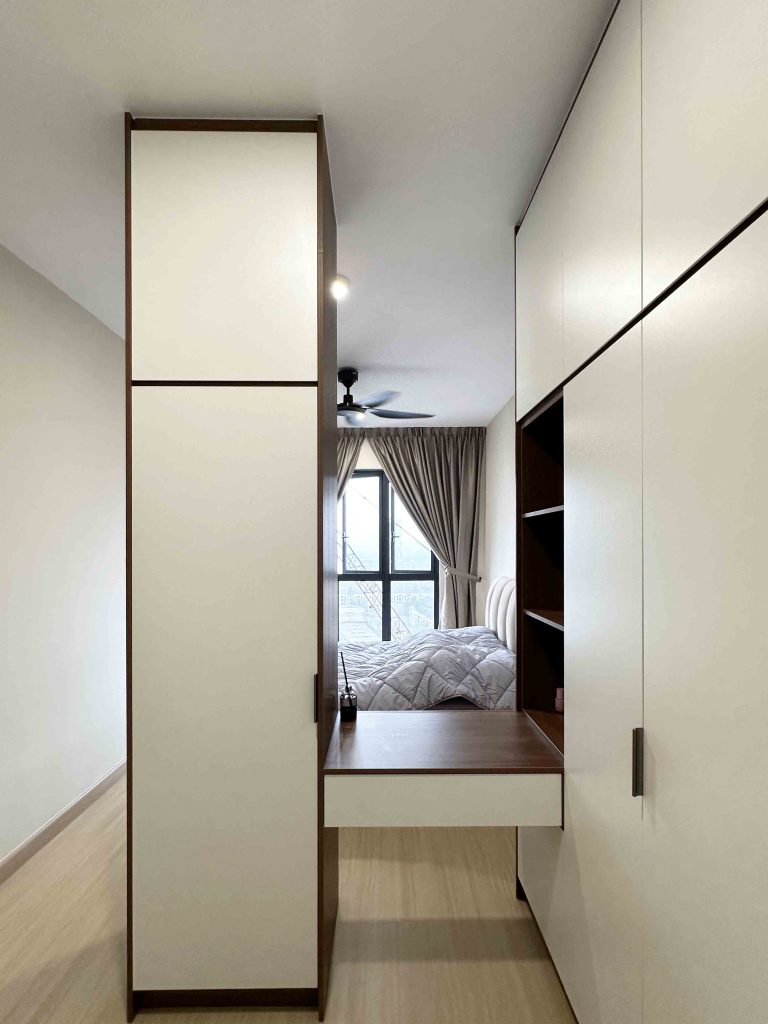 Wardrobe at Kuchai Sentral