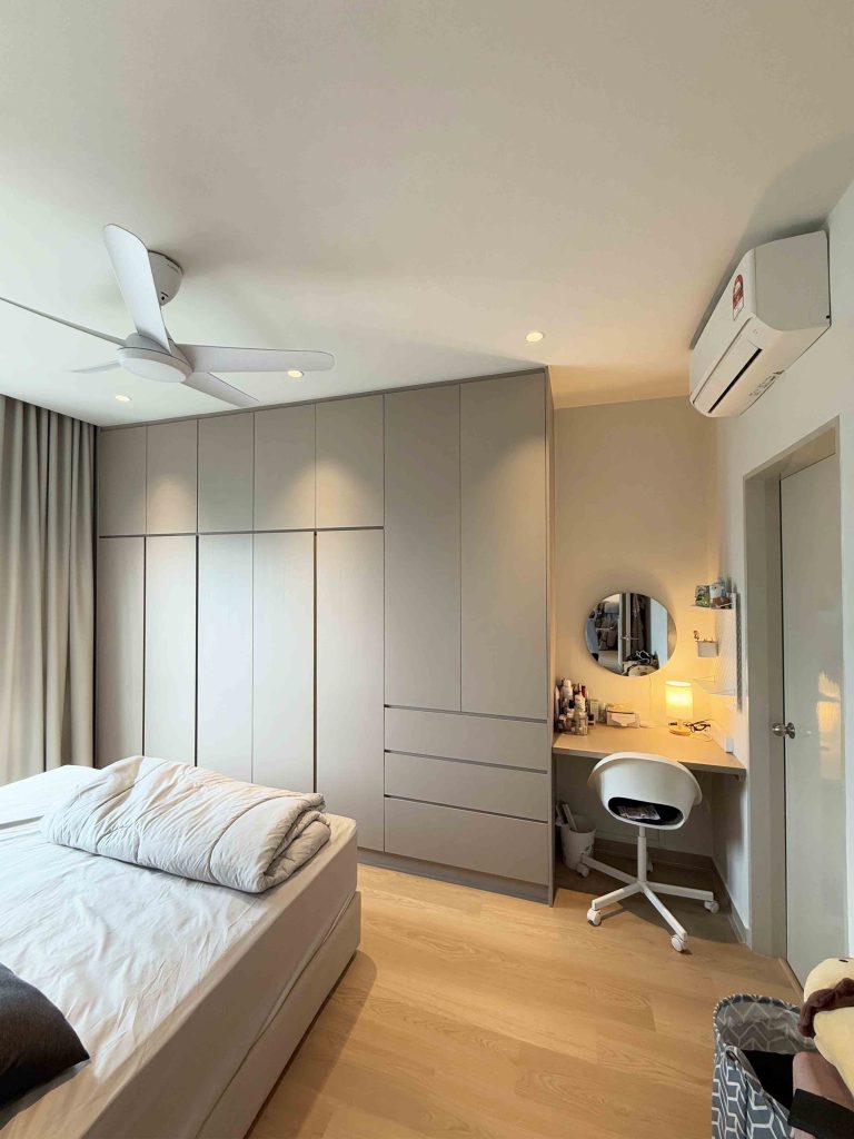 Wardrobe at Metro Cheras