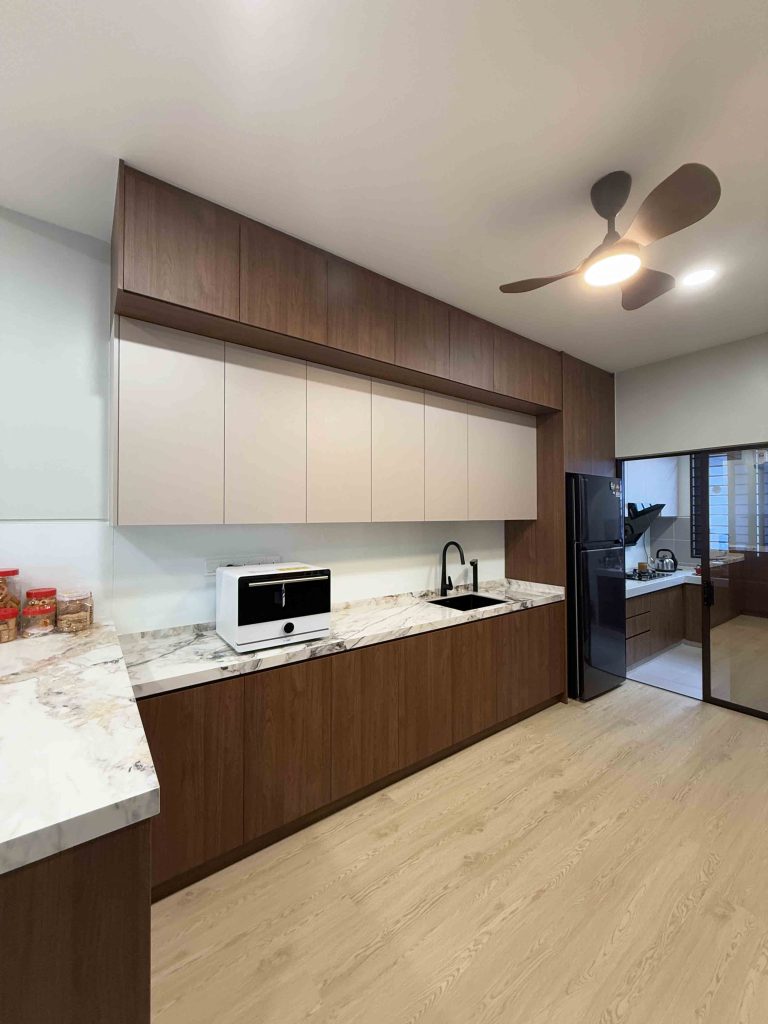 Kitchen Cabinet at Serenia City