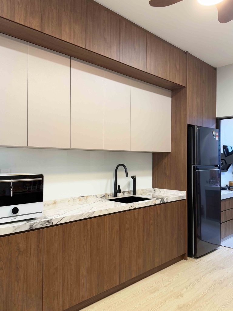 Kitchen Cabinet at Serenia City