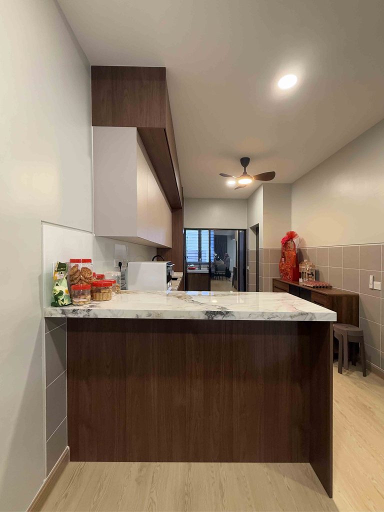 Kitchen Cabinet at Serenia City