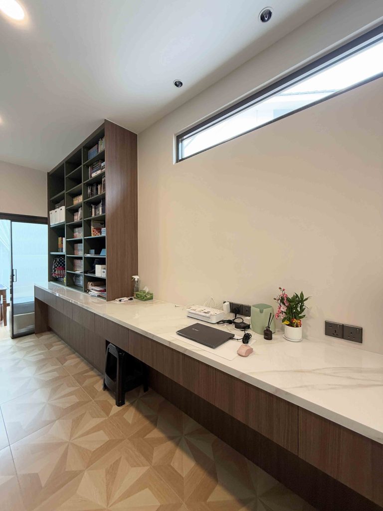 Study Desk at Setia Alam