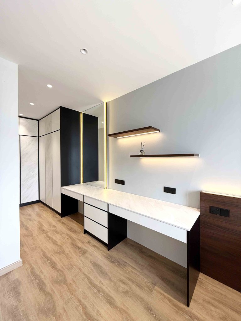 Wardrobe at UNO Promenade Sungai Besi