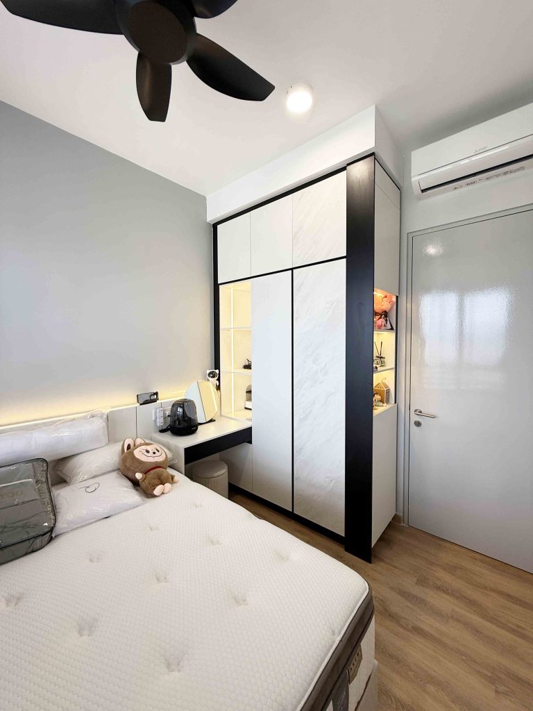 Wardrobe at UNO Promenade Sungai Besi